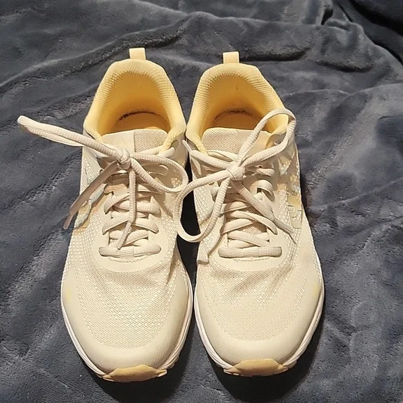 Ryka Sky Walk Tennis Shoes - Picture 6 of 10